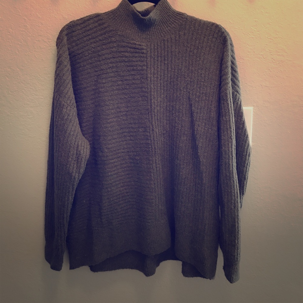 Turtle neck sweater