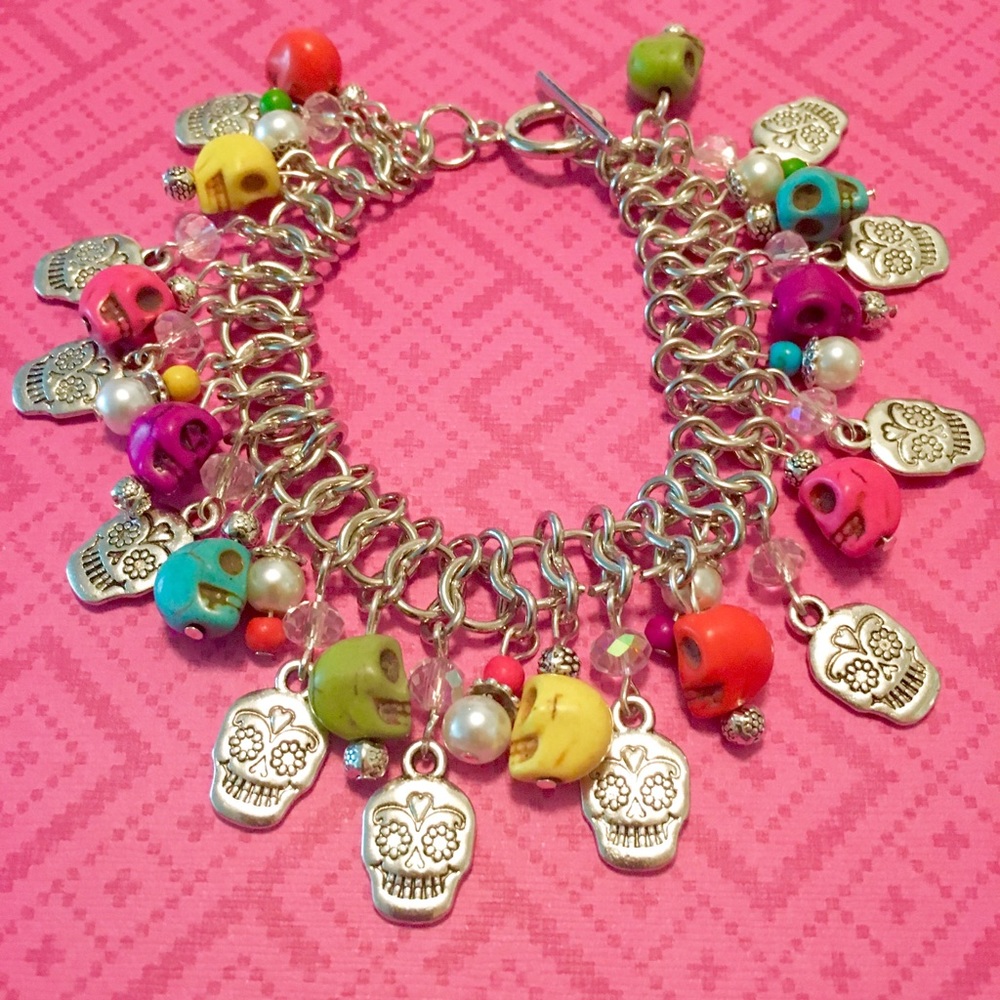 ⭕️SOLD⭕️Sugar Skull Day of the Dead Charm Bracelet