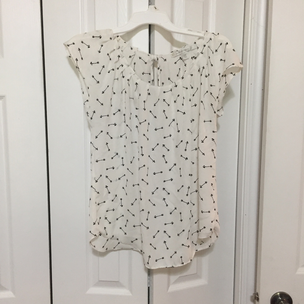 Black and White Arrow Blouse