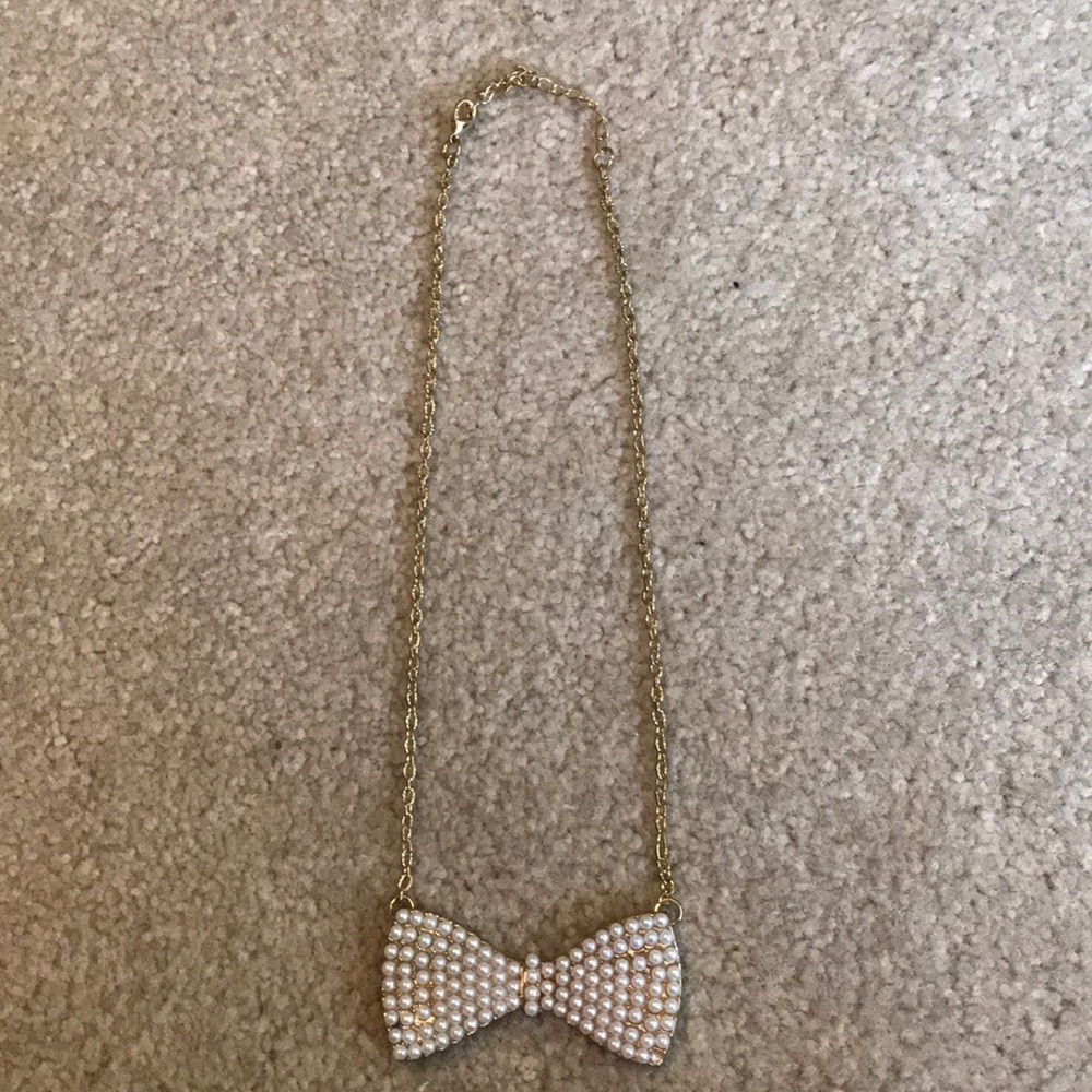 Forever 21 Bow Necklace.