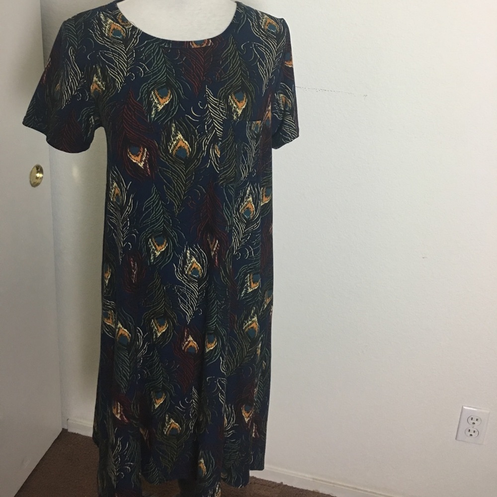 EUC LuLaRoe Carly leggings material Peacock