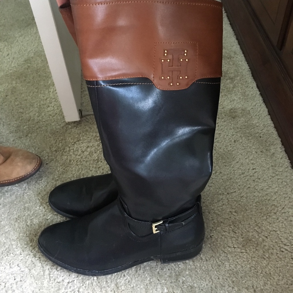 Black and Tan Tommy Hilfiger Boots - Picture 1 of 5