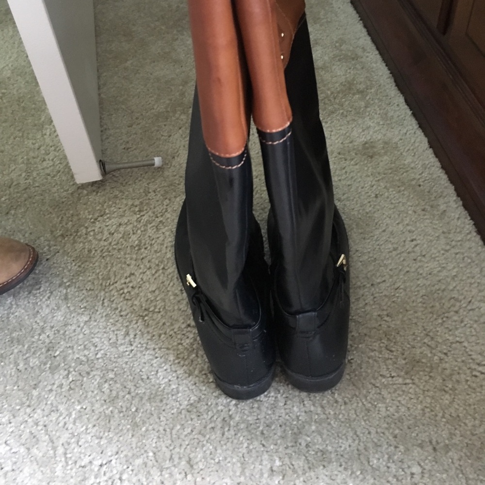 Black and Tan Tommy Hilfiger Boots - Picture 3 of 5