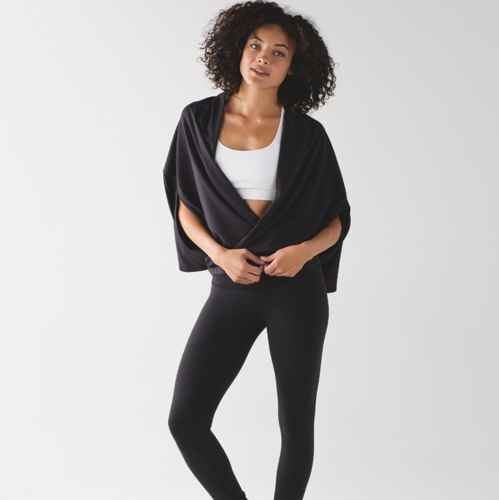 Lululemon black vinyasa wrap. NWT