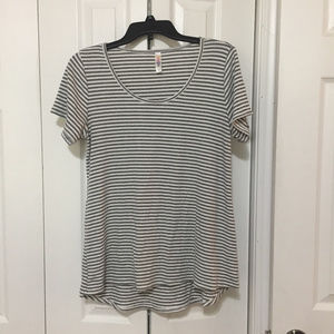 Lularoe Classic Tee - Ribbed Stripes
