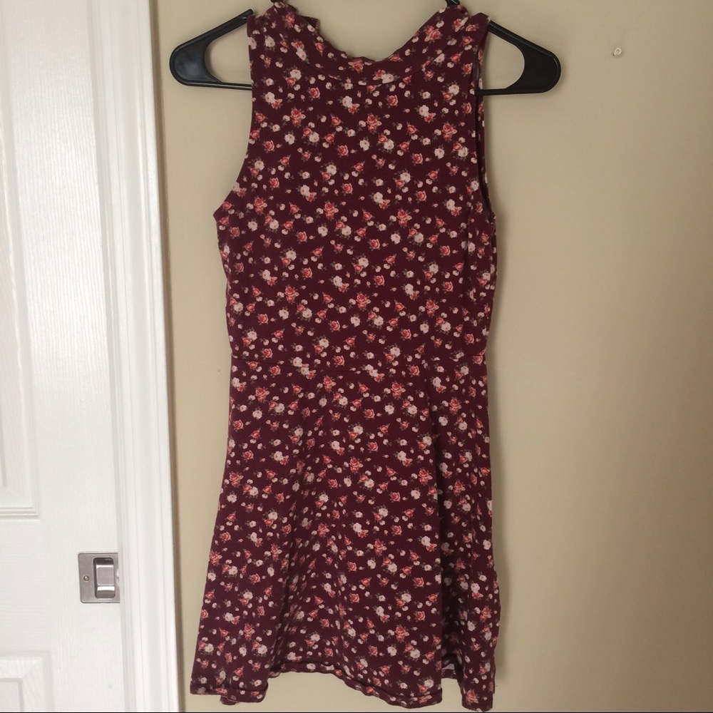 Maroon floral mini