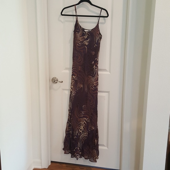 Ladies dress - Picture 1 of 2
