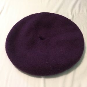 Plum wool beret