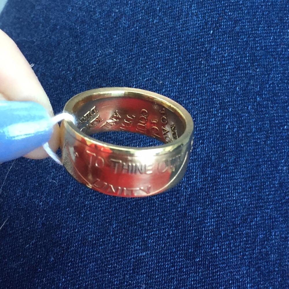 Addiction Recovery Ring - Picture 4 of 5