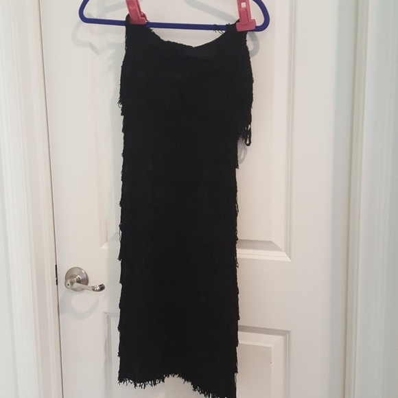 Ladies dress - Picture 1 of 2