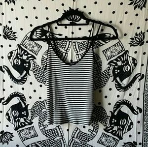 F21 Black and white stripped cropped tank