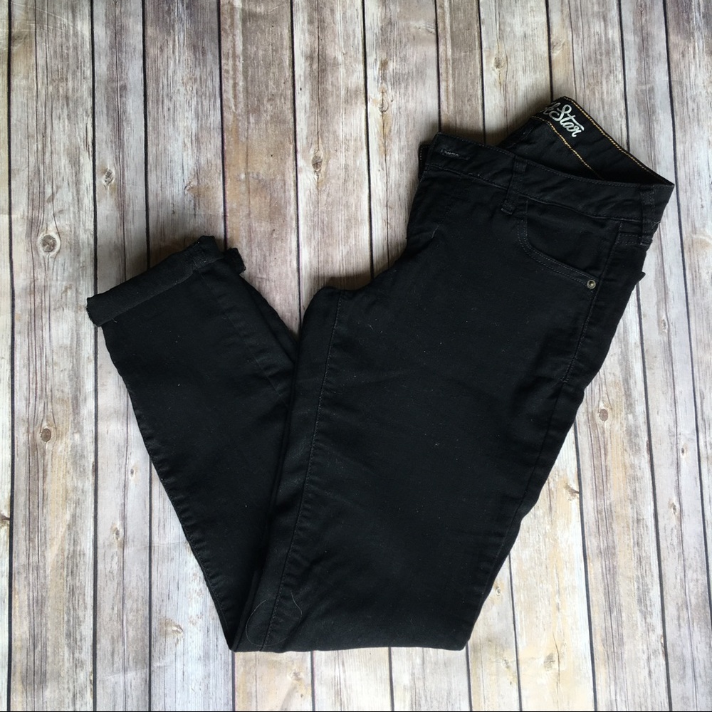 Old Navy Rockstar skinny Black Jeans - Picture 2 of 6