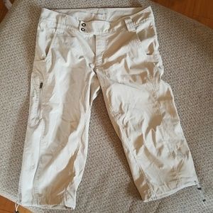 Columbia Saturday trail knee pants tan size 10