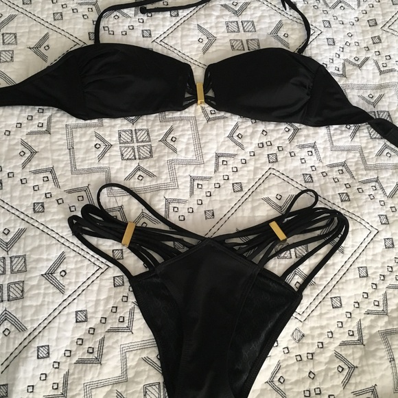Victoria's Secret Other - Victoria's Secret strapped bikini XS
