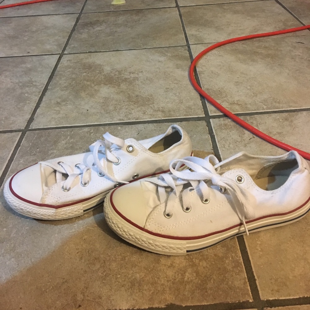 White low top converse