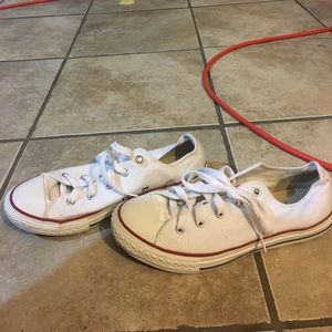 White low top converse
