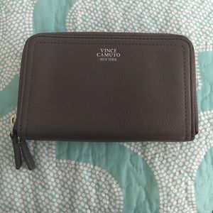 Vince Camuto wallet