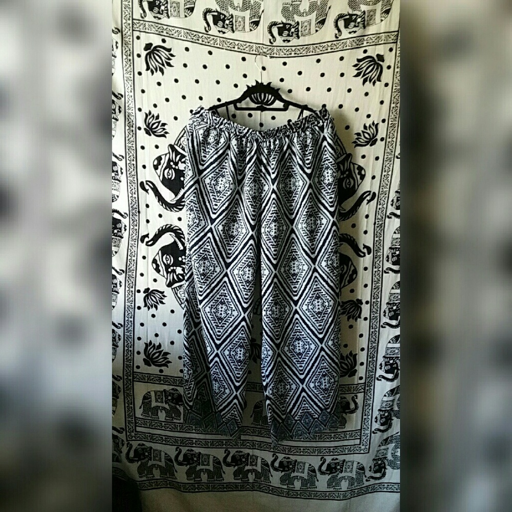 F21 PLUS printed wide-legged pants