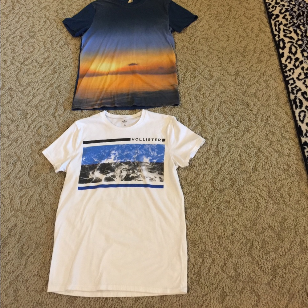 HOLLISTER MENS 2 PACK 1 SHIP CHARGE SIZE S TEES