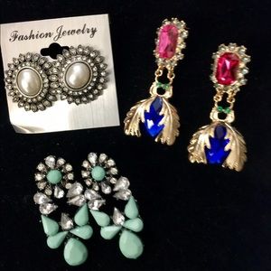 Three pairs earrings