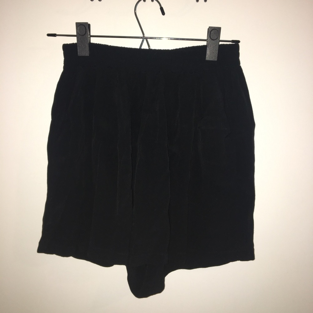 Flowy shorts