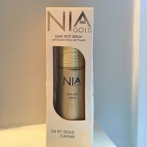New in box- NIA GOLD dark spot serum