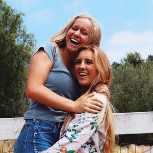 Meet your Posher, Leah