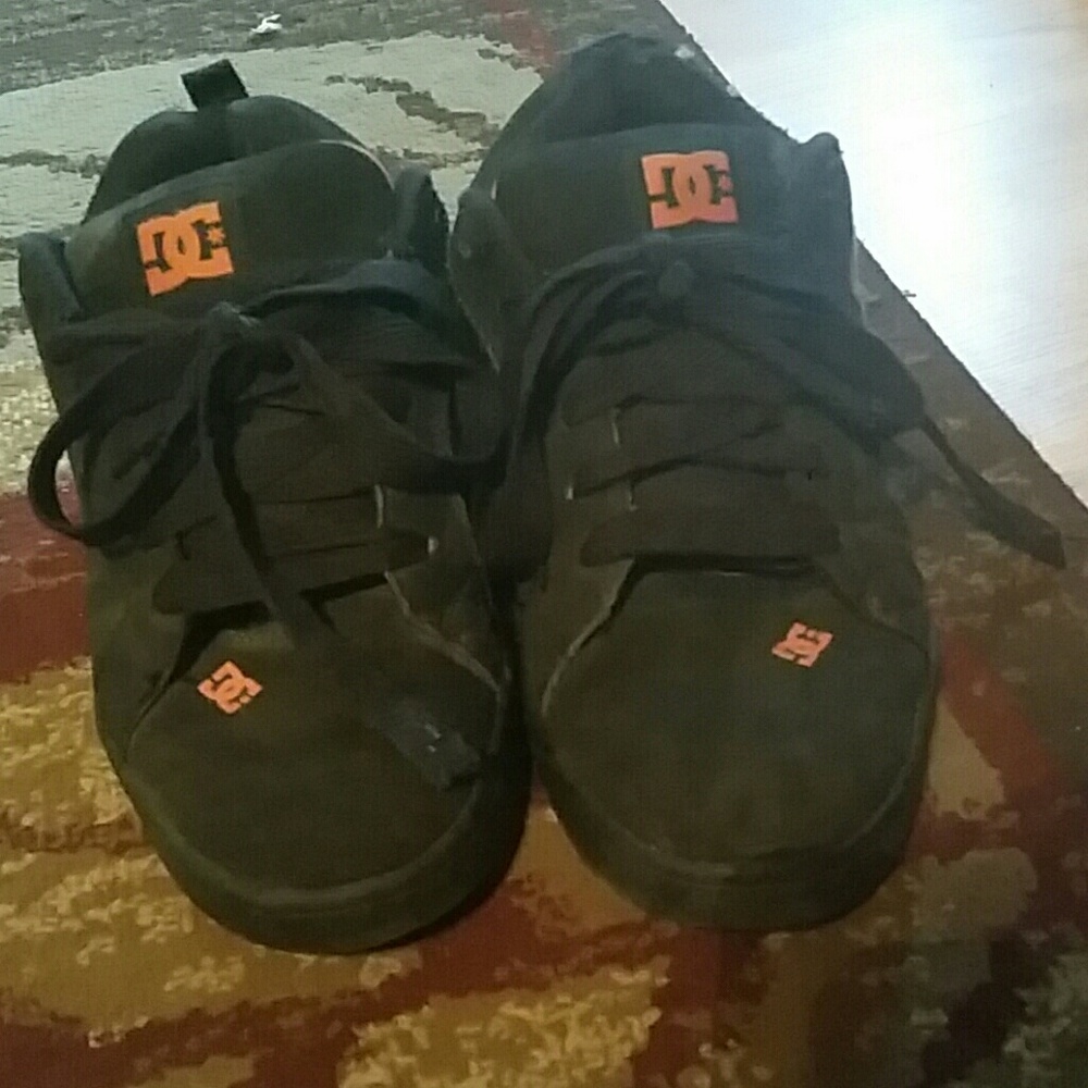 DC court Graffik shoes