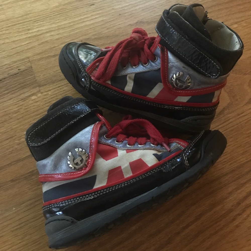 BELSTAFF Boys Hightops!! Size 27 🔥🔥🔥