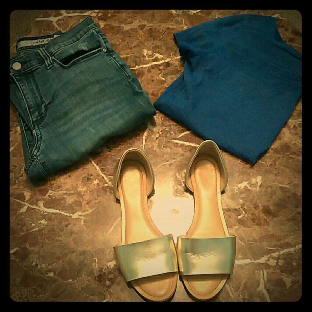 SOLD TO LOCAL CONSIGNMENT! DKNY JEANS