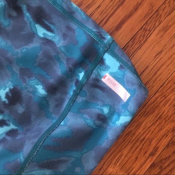 Zella Reversible Live In Midi Leggings - Picture 2 of 3