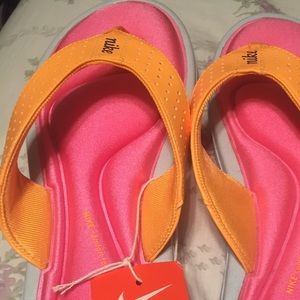 Nike flip flops