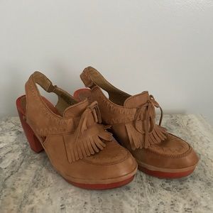 Latigo Real Leather Size 7 Heels