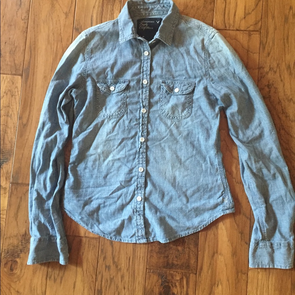 Long sleeve chambray button up