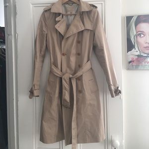 Banana Republic Water-Resistant Classic Trench M