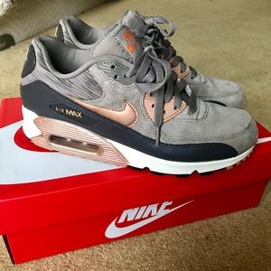 Women's Nike Air Max 90 size 8.5