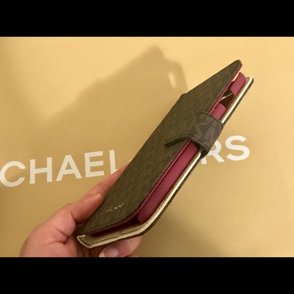 ❤️💕Michael Kors iPhone 7 Plus Folio Phone Case - Picture 2 of 8