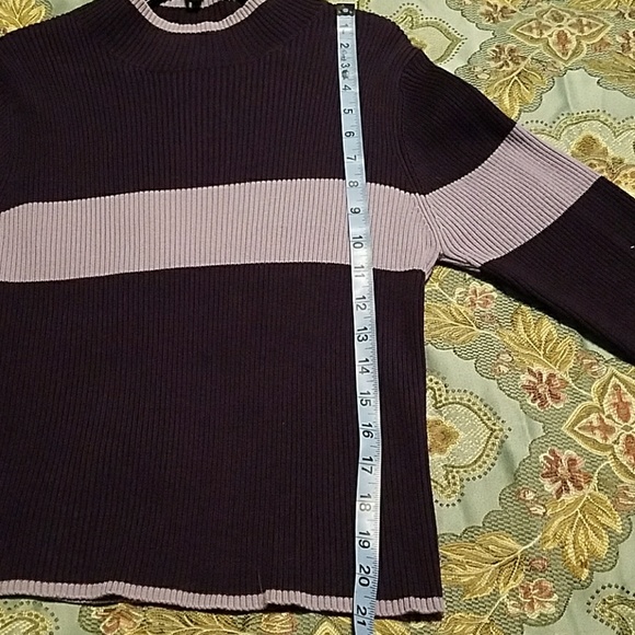 Mandee mock turtleneck cropped sweater sz L - Picture 2 of 4