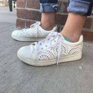 Sam & Libby white sneakers