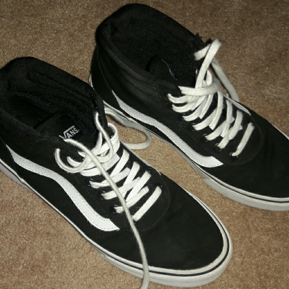Milton Vans (canvas)