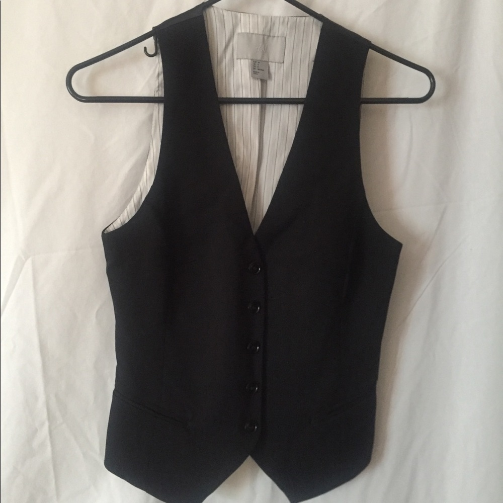 H&M black woman's vest
