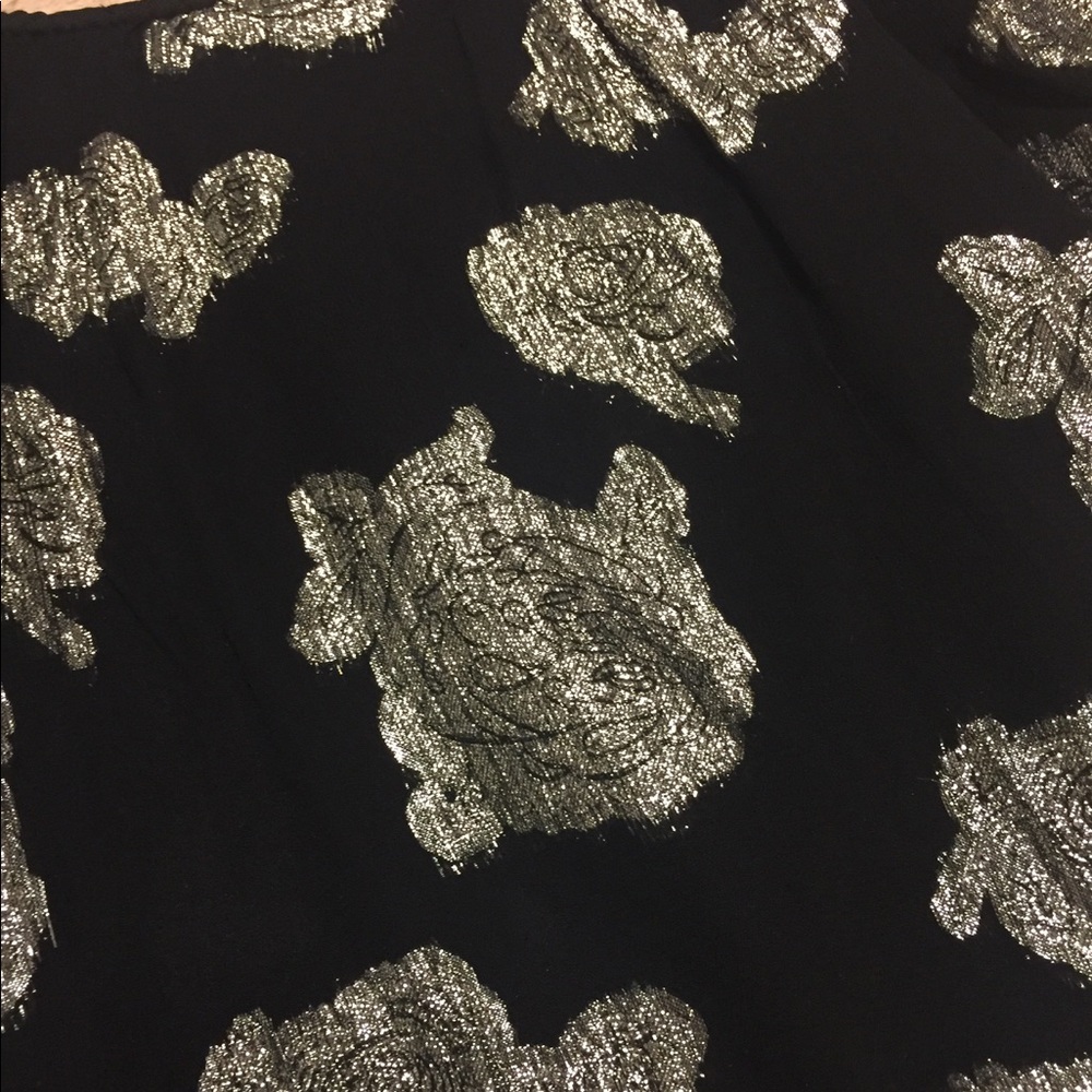 Lucky Brand Silver Flower Tank - Picture 5 of 6