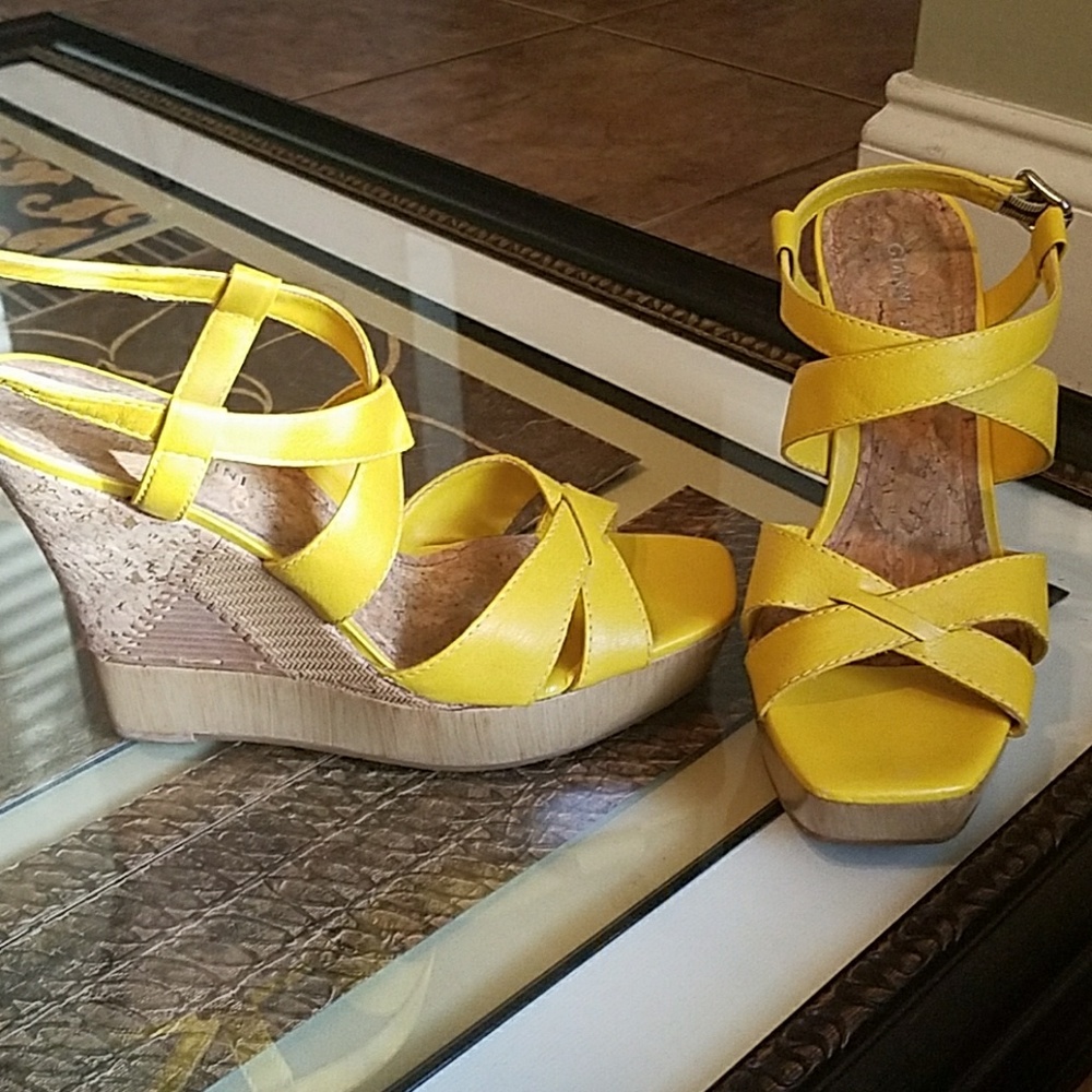Gianni Bini Wedges