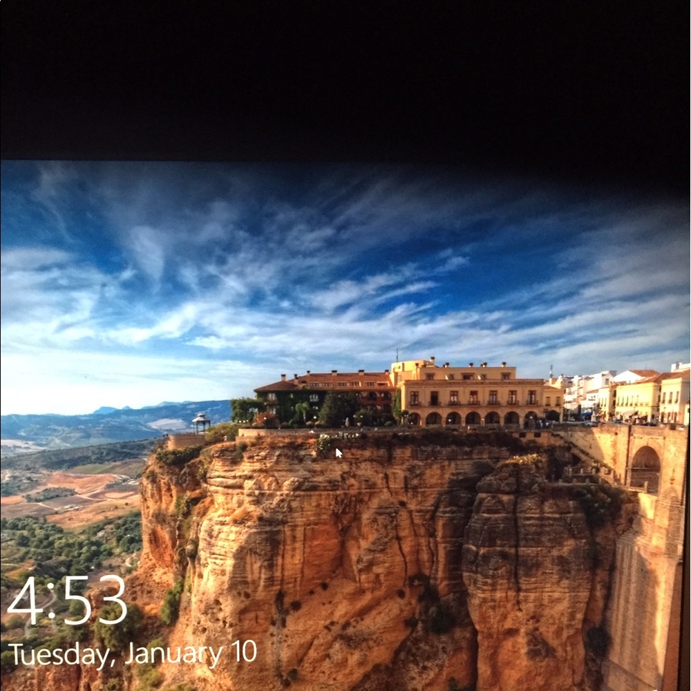 Meet your Posher, Dee