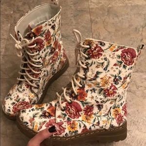 Flower boots