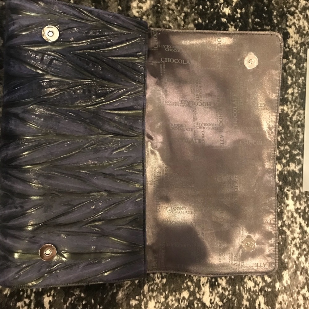 Clutch - Picture 3 of 3