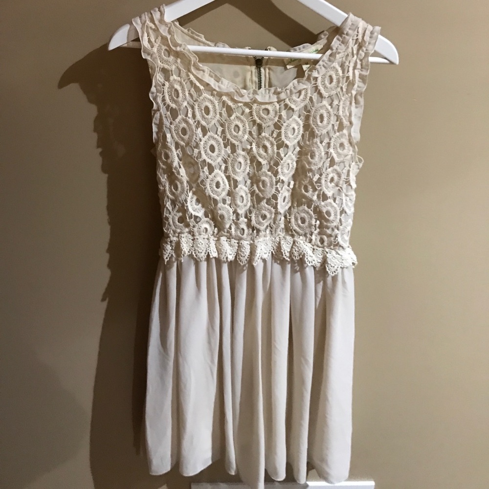 Beautiful cream anthropology dress!