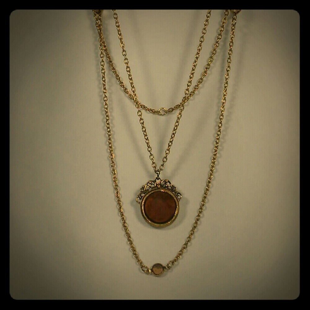 Vtg Goldette NY Gold tone Necklace Intaglio Cameo