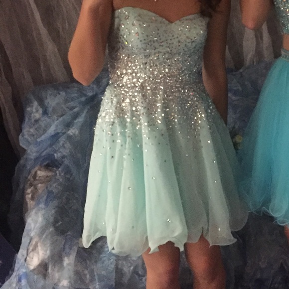 Homecoming Dress - Picture 2 of 2