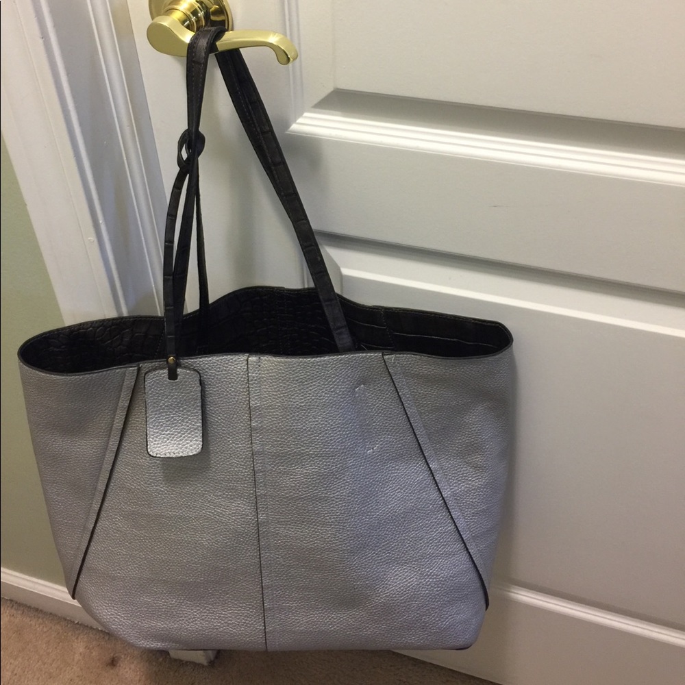 Reversible Tote - Picture 3 of 3